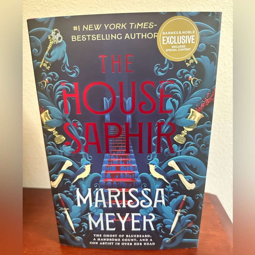 The House Saphir by Marissa Meyer Book